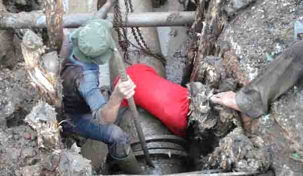 <b>Foto:</b> Perkerja Proyek Pipanisasi Tanjabbar