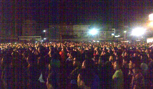 Ribuan Penonton Saksikan Konser Geisha dan dMasiv