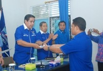  Partai Demokrat membentuk tim partai untuk pemenangan HBA di Pilgub Jambi 2015 mendatang.