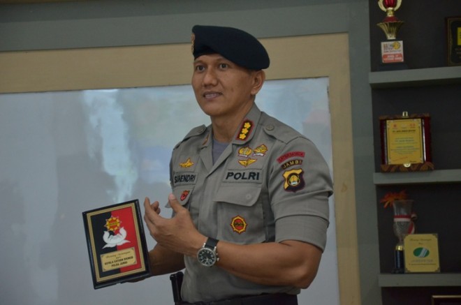 Kasat Brimob Polda Jambi Kombes Suhendri. F/M RIDWAN/JU