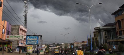 Cuaca ekstrem yang terjadi di Kota Jambi beberapa waktu lalu