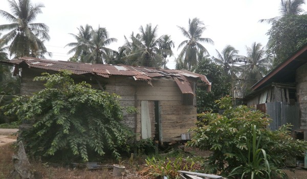 Salah satu rumah dinas guru di Tanjabtim tampak tidak terawat.