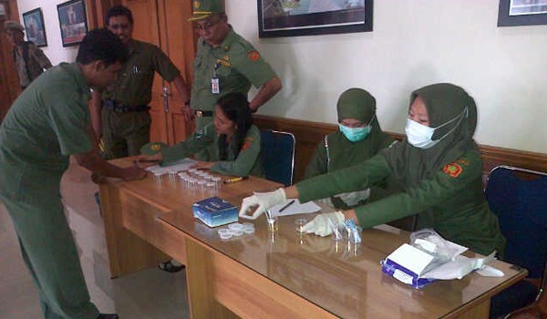 Tes urine yang dilakukan PNS di Tanjabtim