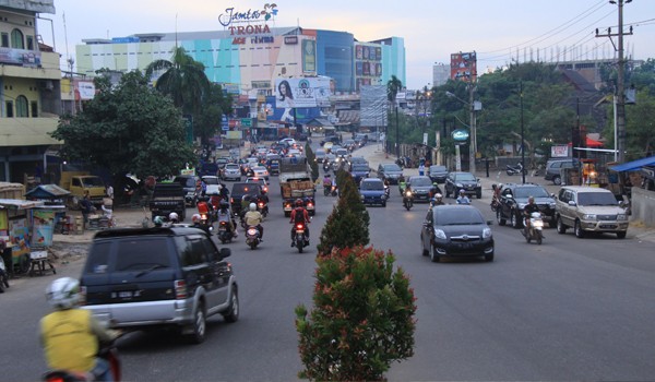 Di kawasan Mayang inilah akan dibangun komplek pertokoan Jambi Bisnis Centre (JBC)