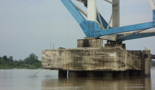 Ini dia kondisi jembatan Sabak paska ditabrak tug boat beberapa waktu lalu