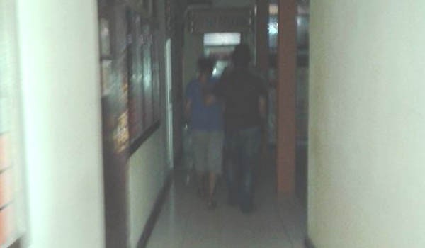 Salah satu tersangka yang dibawa ke sel