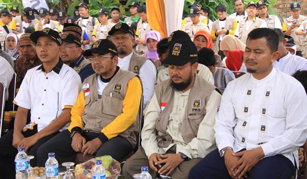 DUKUNGAN : Ketua DPW PKS bersama para petinggi PKS dalam sebuah kesempatan, DOK/JE      