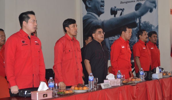 Para petinggi PDIP Jambi dalam sebuah kesempatan. Isu money politic terus mencuat jelang pelaksanaan suksesi Ketua DPD PDIP Provinsi Jambi.   