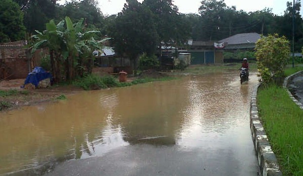 Genangan Air disimpang Pendowo Tanjabtim