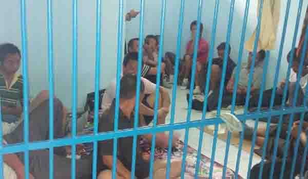 WNA asal Tiongkok (China) yang di amankan pihak Imigrasi Jambi 