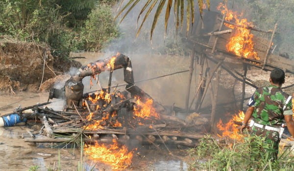 Mesin PETI yang dibakar