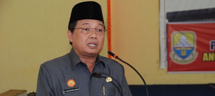 Wakil Gubernur Jambi Drs H Fachrori Umar