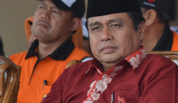 Gubernur Jambi Hasan Basri Agus