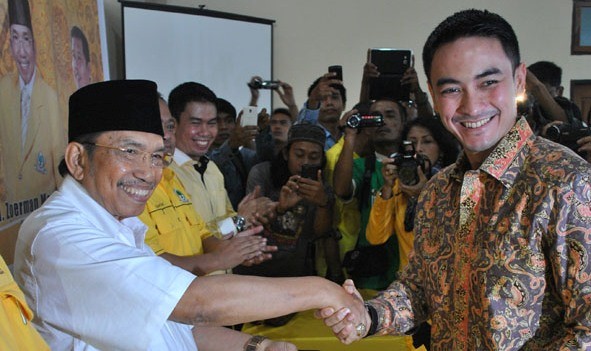 Zum Zola mendaftar di Golkar