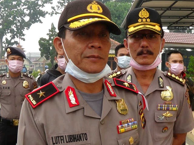 Kapolda Jambi, Brigjen Pol Lutfi Lubihanto didampingi Kabid Humas, Kombes Pol Almansyah
