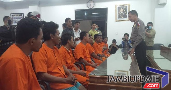 Kepolisian Daerah Jambi, berhasil meringkus sembilan pelaku pembakaran lahan di hutan konservasi Bertara, Kebupaten Tanjab Barat.