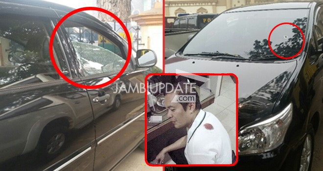 Mobil Toyota Innova milik Manajer Maskapai Garuda Jambi Zulfikar Abrar yang ditembaki orang tak dikenal