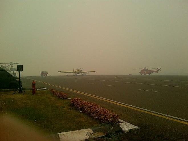 Kondisi Bandara STS Jambi masih diselimuti kabut asap