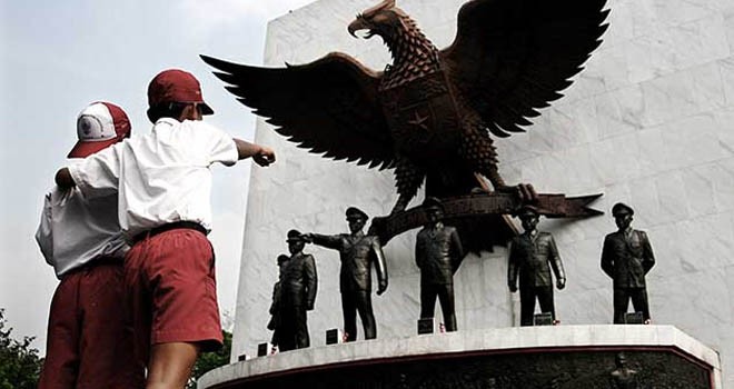 Monumen Pancasila Sakti, Lubang Buaya, Jakarta. Setiap 1 Oktober diperingati untuk mengenang peristiwa pemberontakan PKI pada 30 September 1965