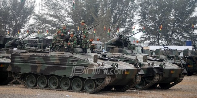 Gladi bersih HUT TNI di Cilegon