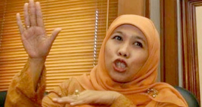 Menteri Sosial, Khofifah Indar Parawansa.