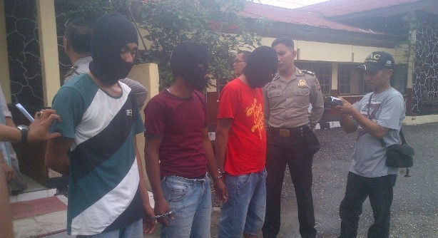 Tiga tersangka kasus Curanmor yang diamankan oleh Mapolres Merangin Jumat (20/11)