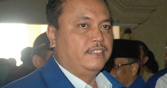 Ketua DPRD Provinsi Jambi, Cornelis Buston.