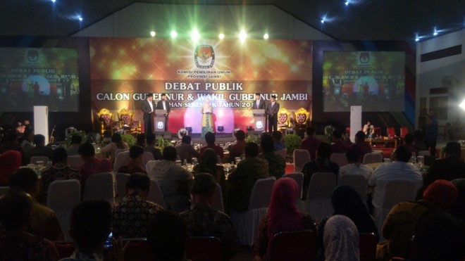 Debat kandidat pasangan calon Gubernur dan Wakil Gubernur Jambi HBA-EP dan ZZ-FU