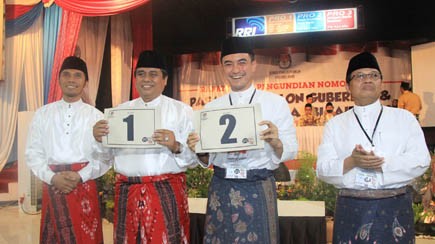 Pasangan cagub Jambi HBA-EP dan ZZ-FU