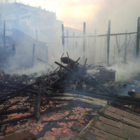 Kebakaran di Kasang membuat 4 rumah ludes terbakar