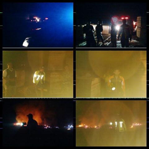 Kebakaran pabrik pengolahan triplek milik PT LUK di Desa Rejosari, Kecamatan Pamenang dini hari tadi (24/12)