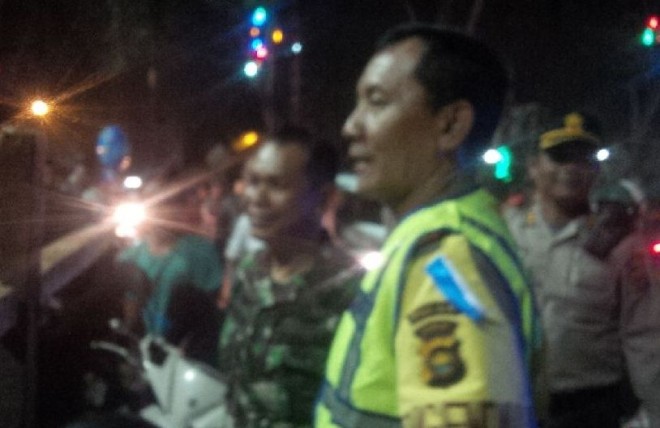 Kapolda Jambi bersam Danrem memantau Pos Pam di Bundaran Kota Baru (31/12)