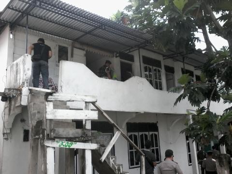 Razia polisi di salah satu kosan di Solok Sipin
