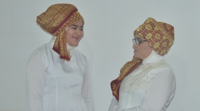 Sherrin Tharia dan Rahimah Ibrahim