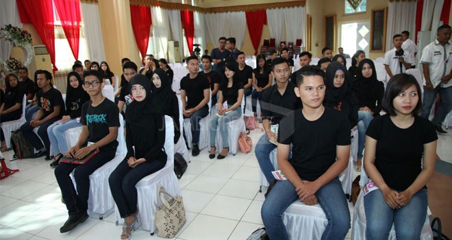 40 peserta Bujang Gadis Kota Jambi mulai dikarantina di Aula Griya Mayang.