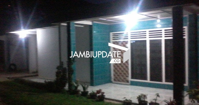 Rumah milik Syaiful Anwar yang digrebek polisi.