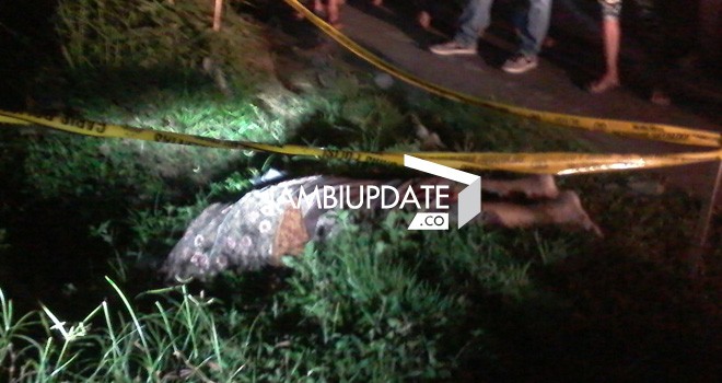 Mayat tanpa identitas yang ditemukan warga di Jalan Pattimura, Kenali Besar, Subuh pagi ini (9/3)