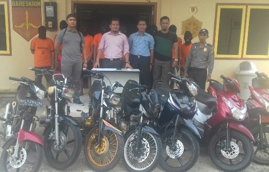 Tersangka dan barang bukti diamankan di Mapolres Bungo