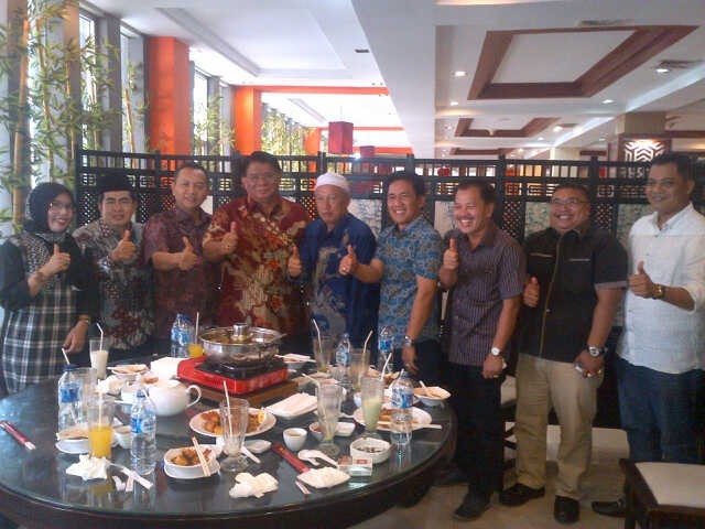 Effendi Hatta bersama 8 DPC pendukung Cik Bur