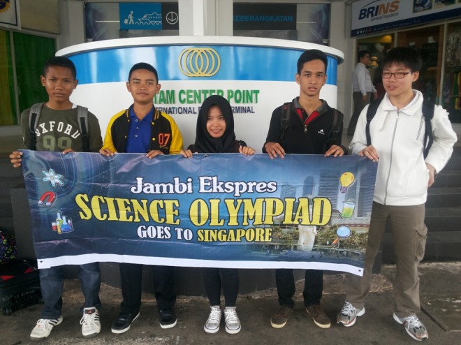Pemenang Jambi Ekspres Science Olympiad Goes to Singapore sampai di Batam