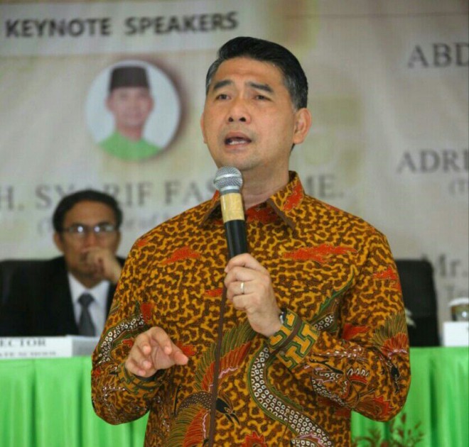 Wali Kota Jambi Syarif Fasha