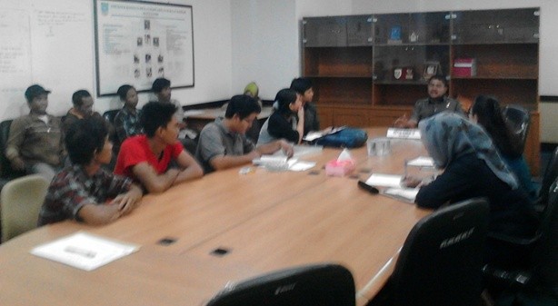 Hearing eks buruh PT Jambi Waras dengan Ketua Komisi III DPRD Kota Jambi Sutiono Selasa (5/4)