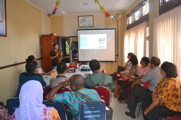 Pemaparan hasil penelitian KPA, di kantor KPA Jayapura. Foto: dok/Cenderawasih Pos