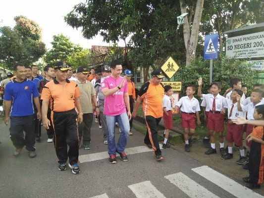 Jalan Santai Polda Jambi yang Dihadiri Danrem dan Gubernur Jambi.