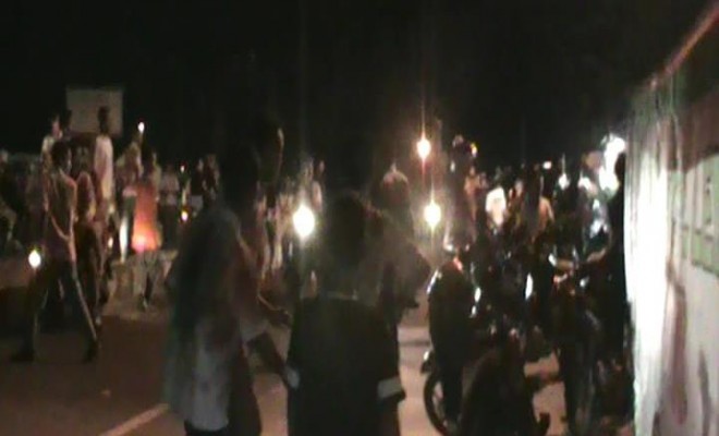 Bentrok pelajar SMA di depan Kantor Bahasa Provinsi Jambi (8/5)