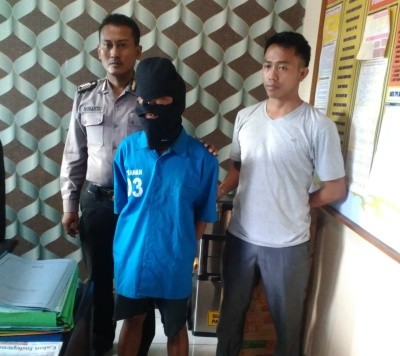 Pelaku AA yang diamankan polisi.