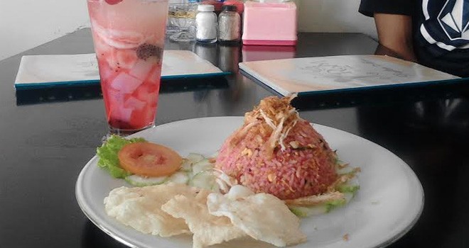 Nasi Goreng Buah Naga