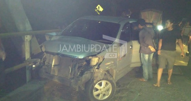 Lakalantas di Jembatan Muara Tebo.