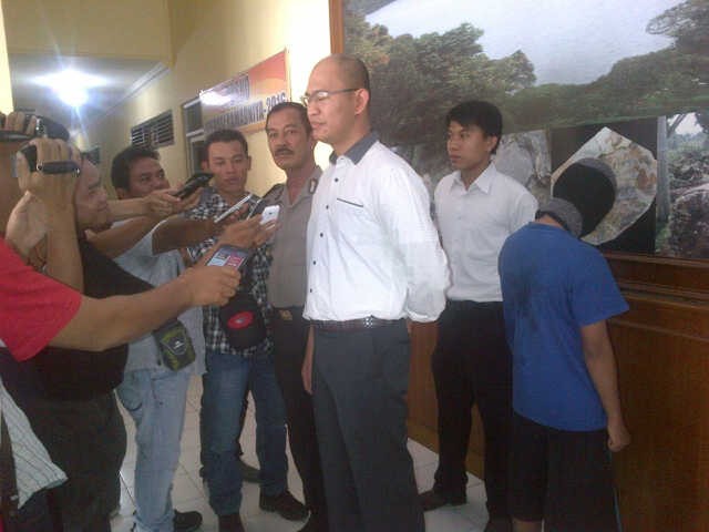 Kasat Reskrim saat ekspos penangkapan pelaku.