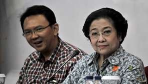 Gubernur DKI Basuki Tjahaja Purnama bersama Megawati